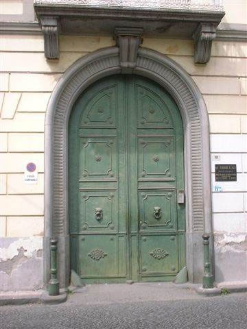 portale in pietra lavica via T_A_ Cirillo_jpg
